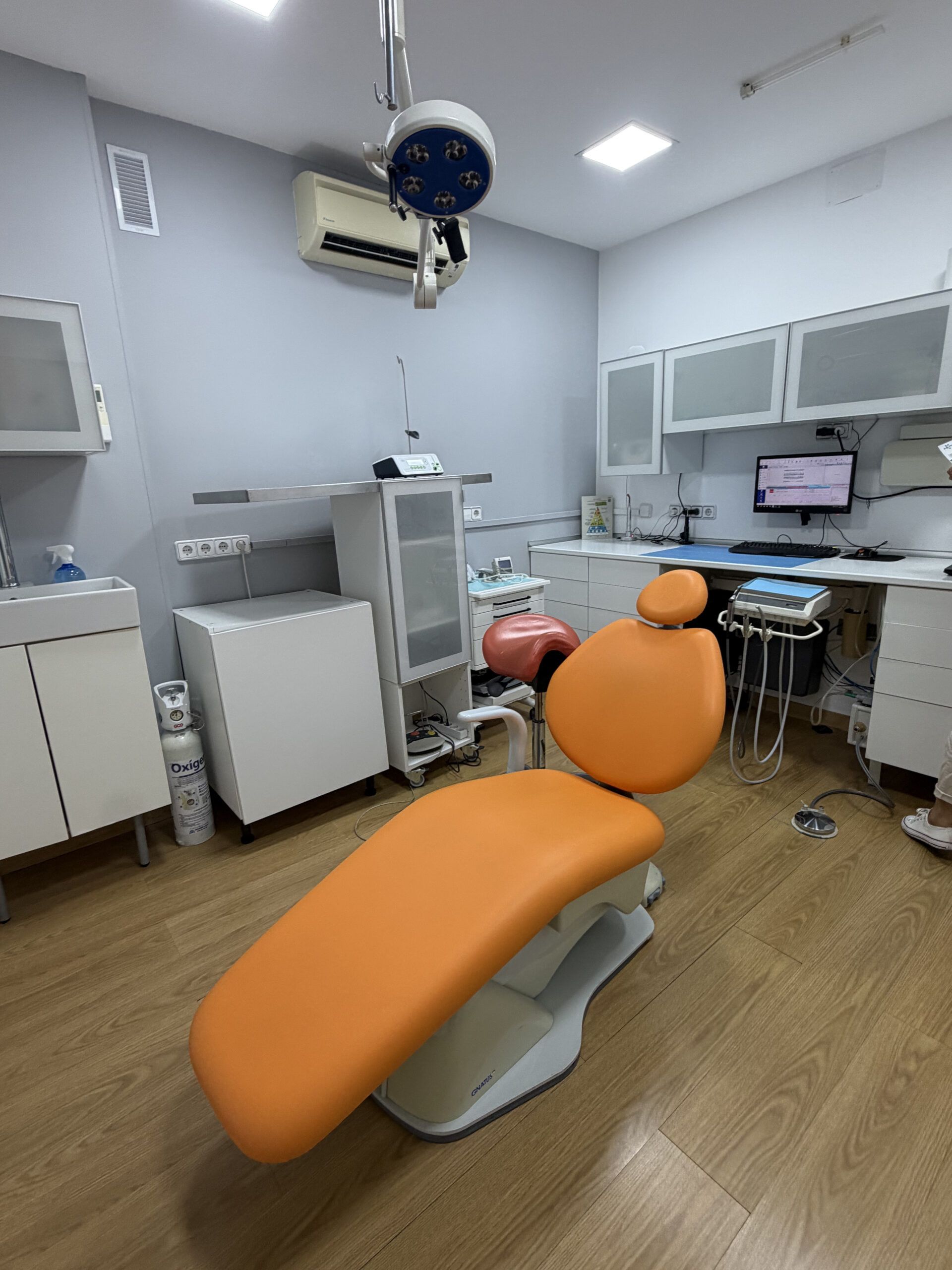 Instalaciones de Luz Clínica Dental